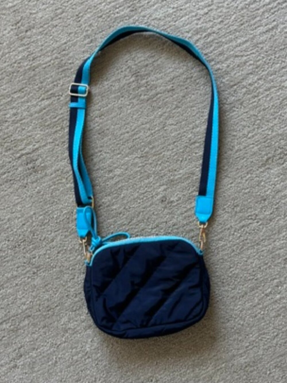 ON 34th Crossbody Bag with Zipper Pockets in Excellent Condition